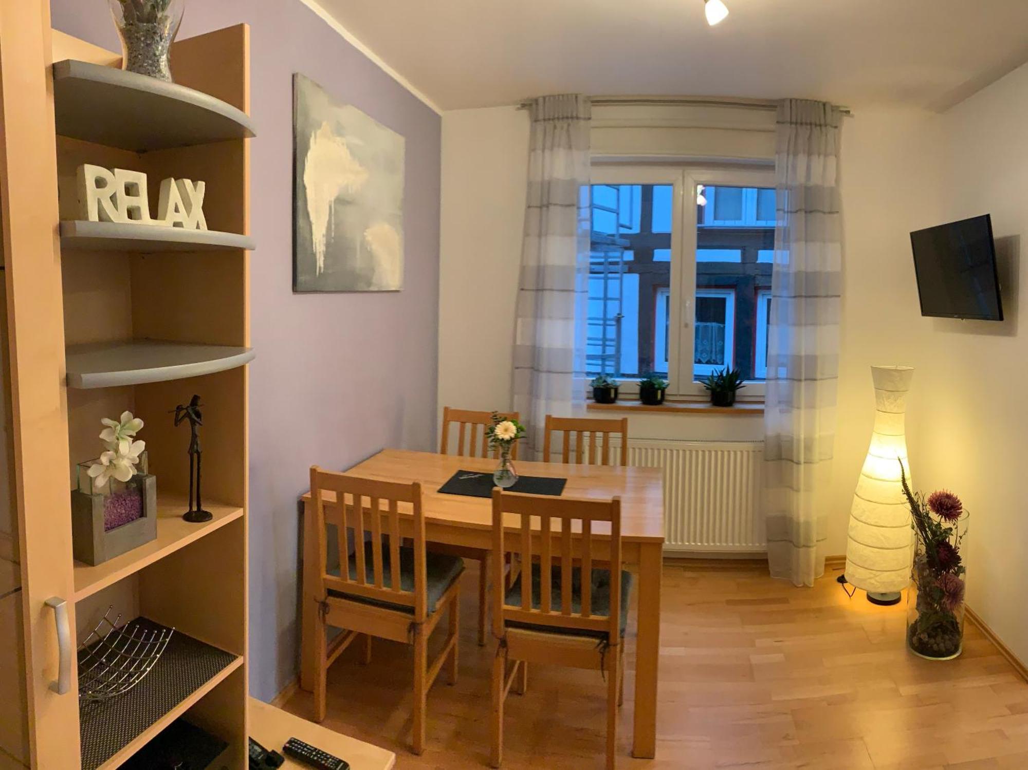 Ferienwohnung Janus Altstadt-Hameln Haus 2 Inklusive Parkplatz - Mit Und Ohne Terrasse Oder Loggia Hamelin Exterior foto